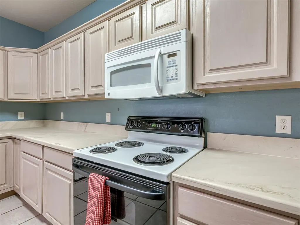Photo 18 — 1813 NW 161st Place, Edmond, OK 73013