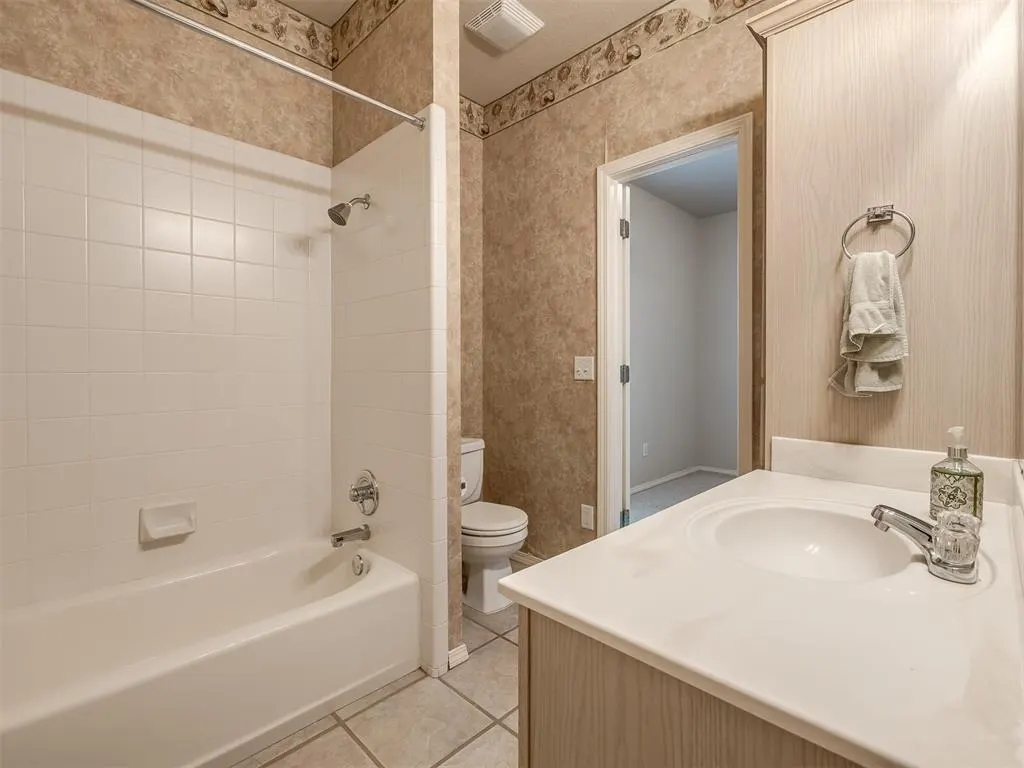 Photo 33 — 1813 NW 161st Place, Edmond, OK 73013