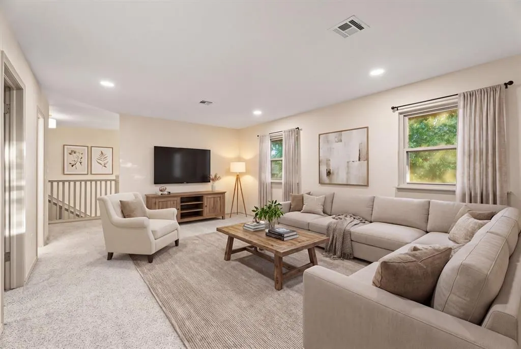 Photo 2 — 13028 Burlingame Avenue, Oklahoma City, OK 73120