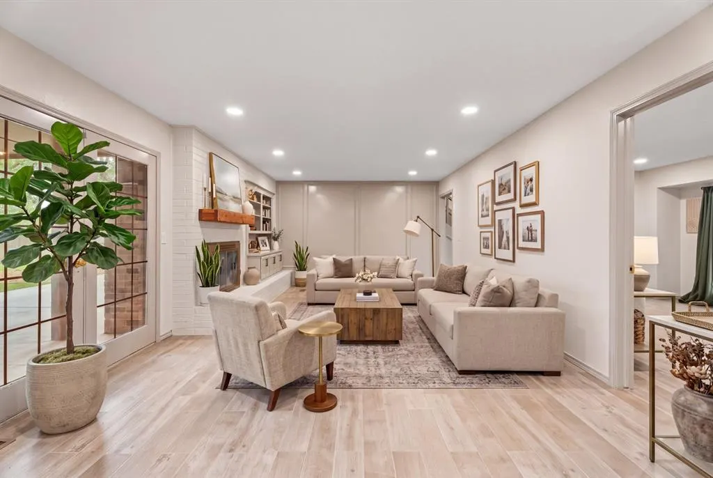 Photo 4 — 13028 Burlingame Avenue, Oklahoma City, OK 73120