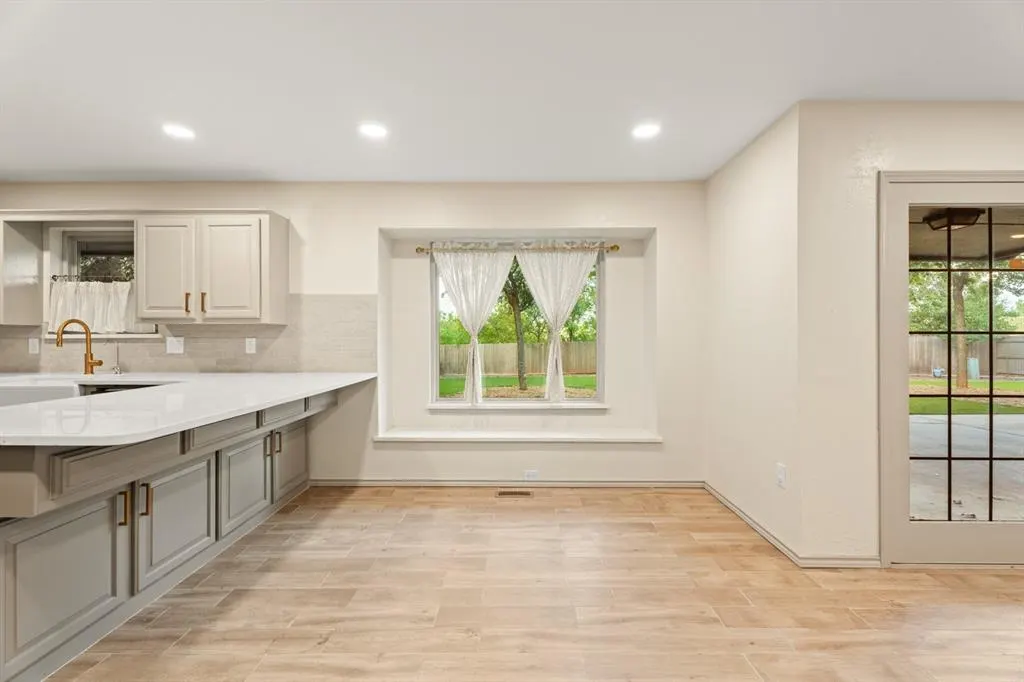 Photo 18 — 13028 Burlingame Avenue, Oklahoma City, OK 73120