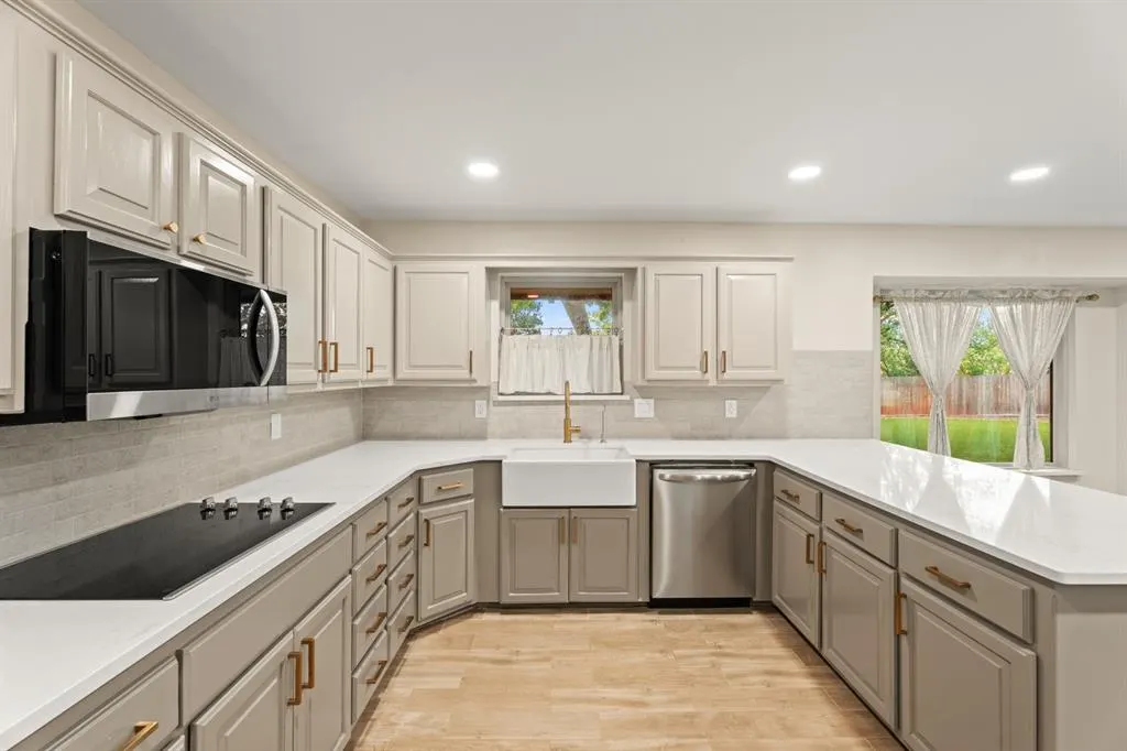 Photo 21 — 13028 Burlingame Avenue, Oklahoma City, OK 73120