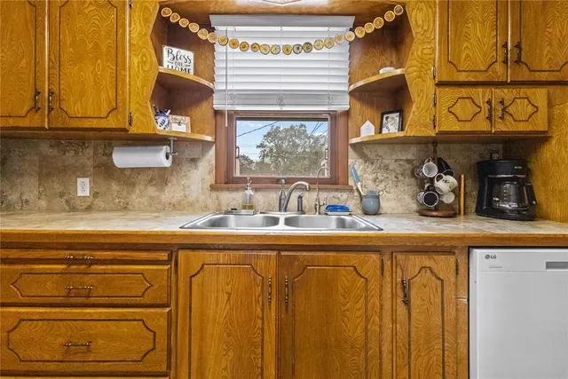 Photo 8 — 419 N Kansas Street, Weatherford, OK 73096