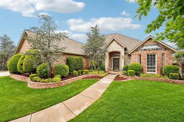Photo 2 — 3101 SW 105th Terrace, Oklahoma City, OK 73170