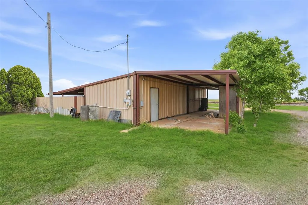Photo 38 — 15289 Us Highway 283 Highway, Blair, OK 73526