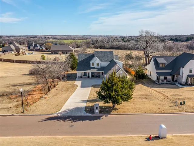 Photo 2 — 3442 Red Ridge Drive, Blanchard, OK 73010