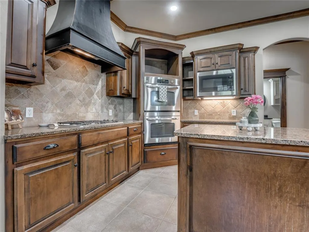 Photo 15 — 7351 Falcon Ridge, Edmond, OK 73034