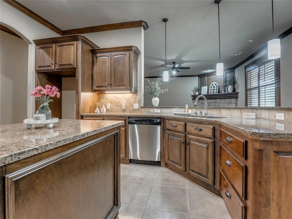 Photo 16 — 7351 Falcon Ridge, Edmond, OK 73034