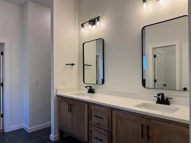 Photo 3 — 11705 SW 58th Street, Mustang, OK 73064