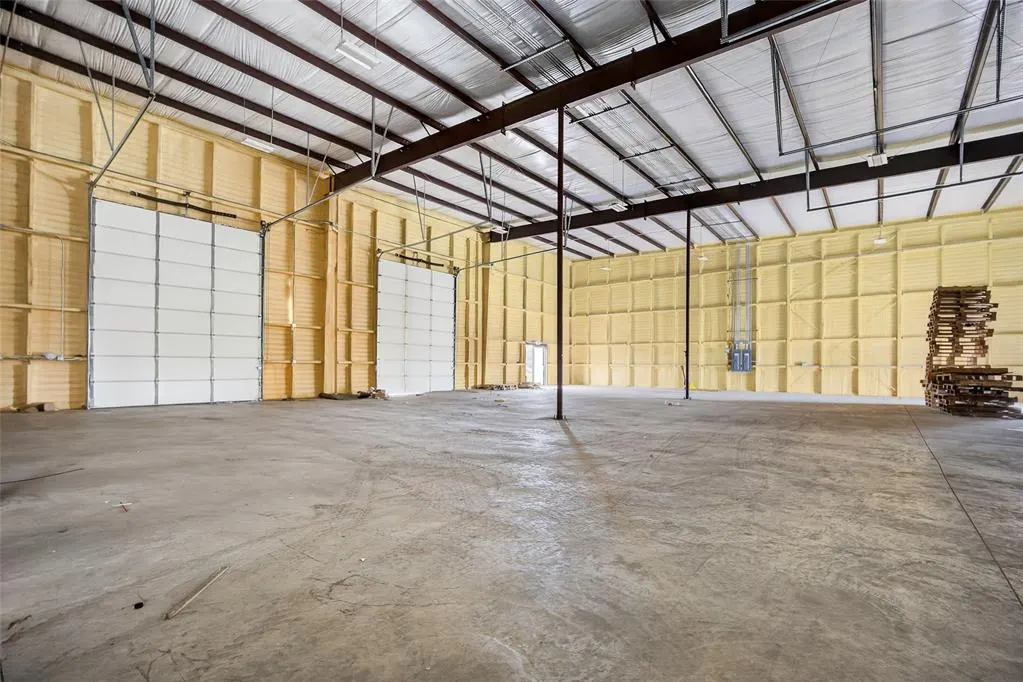Photo 7 — 4415 SW 3rd Street, Oklahoma City, OK 73108
