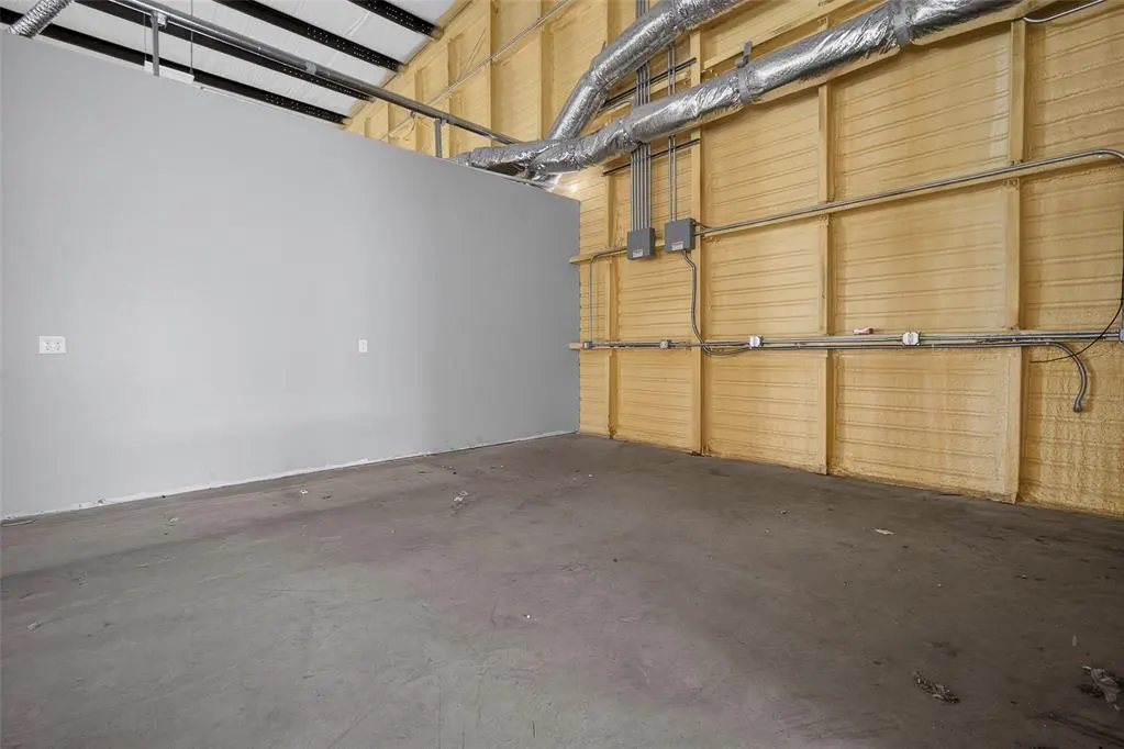 Photo 11 — 4415 SW 3rd Street, Oklahoma City, OK 73108
