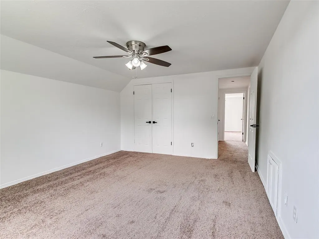 Photo 22 — 925 N Bradley Avenue, Oklahoma City, OK 73127