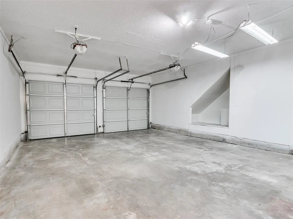 Photo 23 — 925 N Bradley Avenue, Oklahoma City, OK 73127