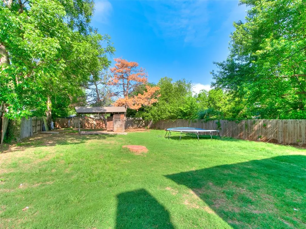 Photo 25 — 925 N Bradley Avenue, Oklahoma City, OK 73127