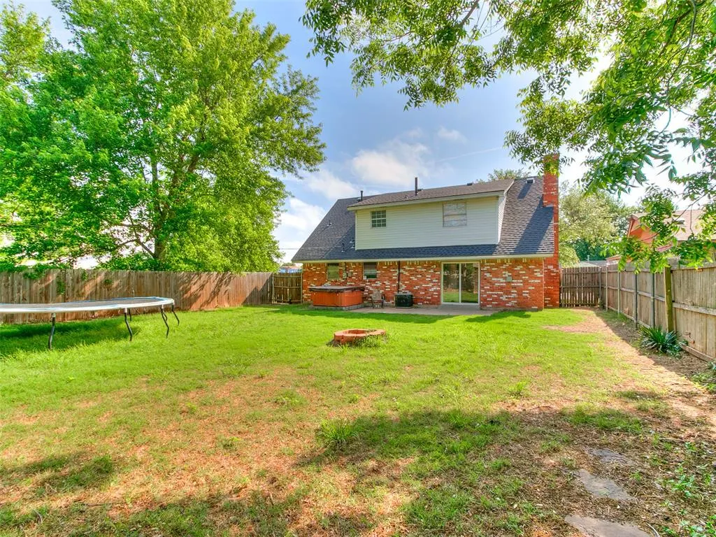 Photo 27 — 925 N Bradley Avenue, Oklahoma City, OK 73127