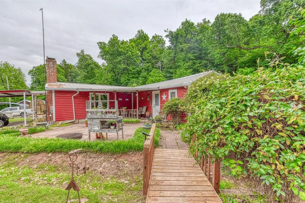 Photo 4 — 22251 W Fifth Street, Hinton, OK 73047