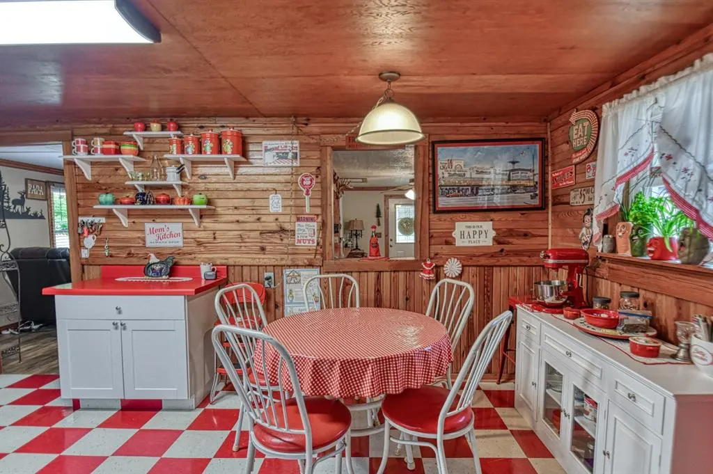 Photo 21 — 22251 W Fifth Street, Hinton, OK 73047