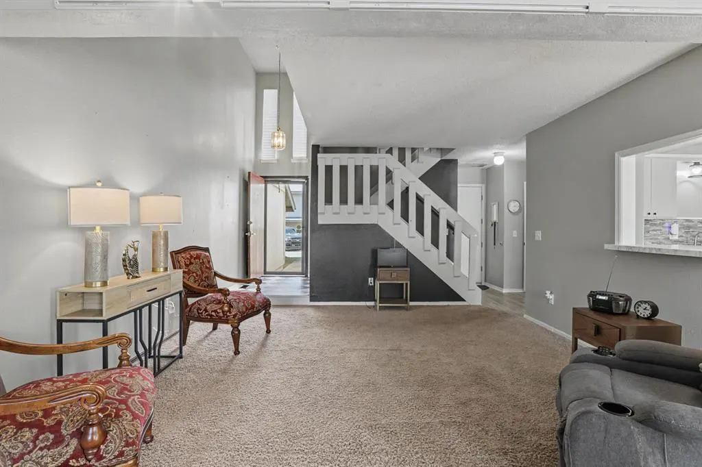 Photo 3 — 9828 Hefner Village Place, Oklahoma City, OK 73162