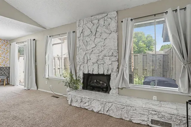 Photo 5 — 9828 Hefner Village Place, Oklahoma City, OK 73162