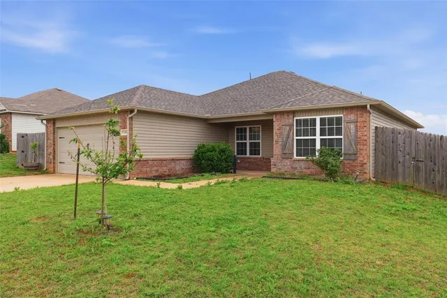 Photo 3 — 1200 Granite Lane, Noble, OK 73068