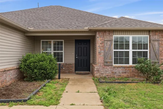 Photo 4 — 1200 Granite Lane, Noble, OK 73068