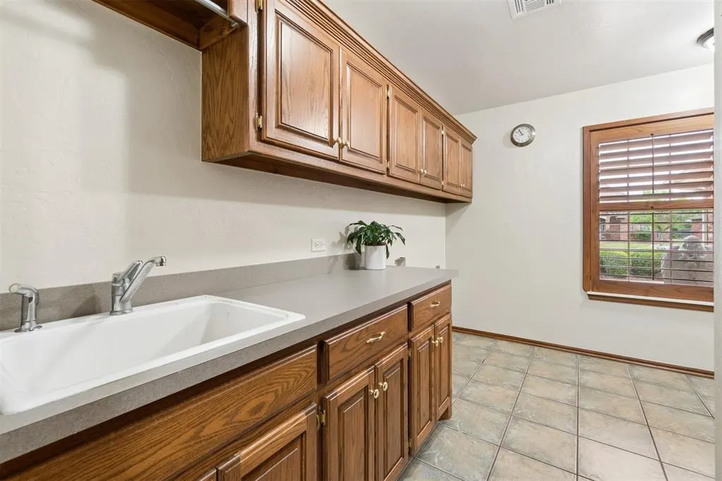 Photo 27 — 10705 Fairway Avenue, Oklahoma City, OK 73170