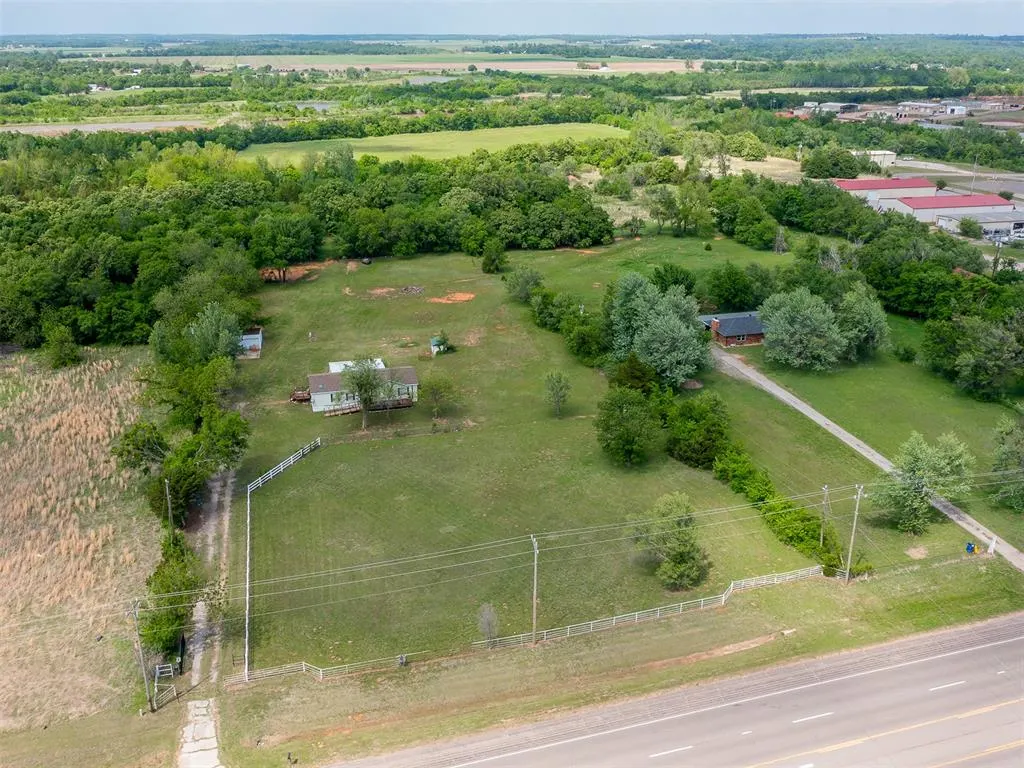 Photo 5 — 16301 NE 23rd Street, Choctaw, OK 73020