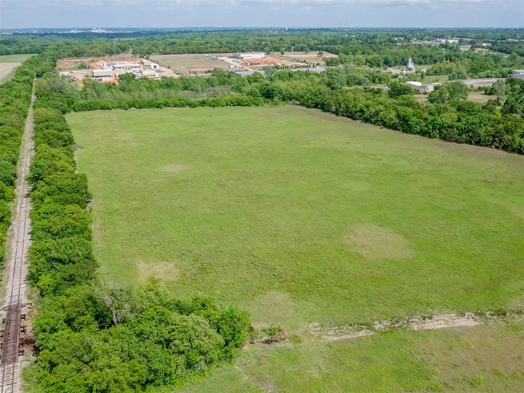 Photo 14 — 16301 NE 23rd Street, Choctaw, OK 73020