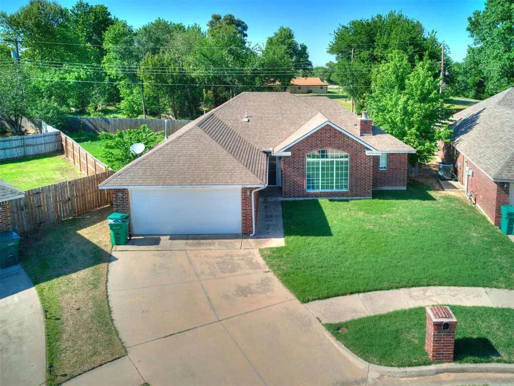 Front exterior — 3447 Cobblestone Court, Spencer, OK 73084