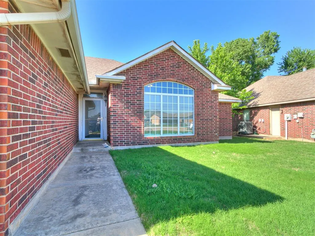 Photo 3 — 3447 Cobblestone Court, Spencer, OK 73084