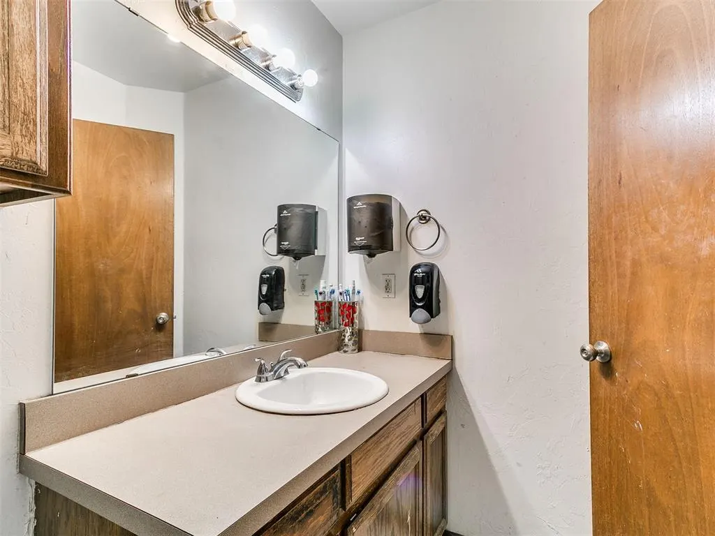 Photo 15 — 3447 Cobblestone Court, Spencer, OK 73084