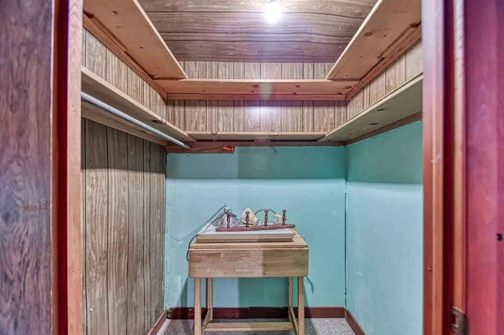 Photo 17 — 21214 E Third Street, Hinton, OK 73047
