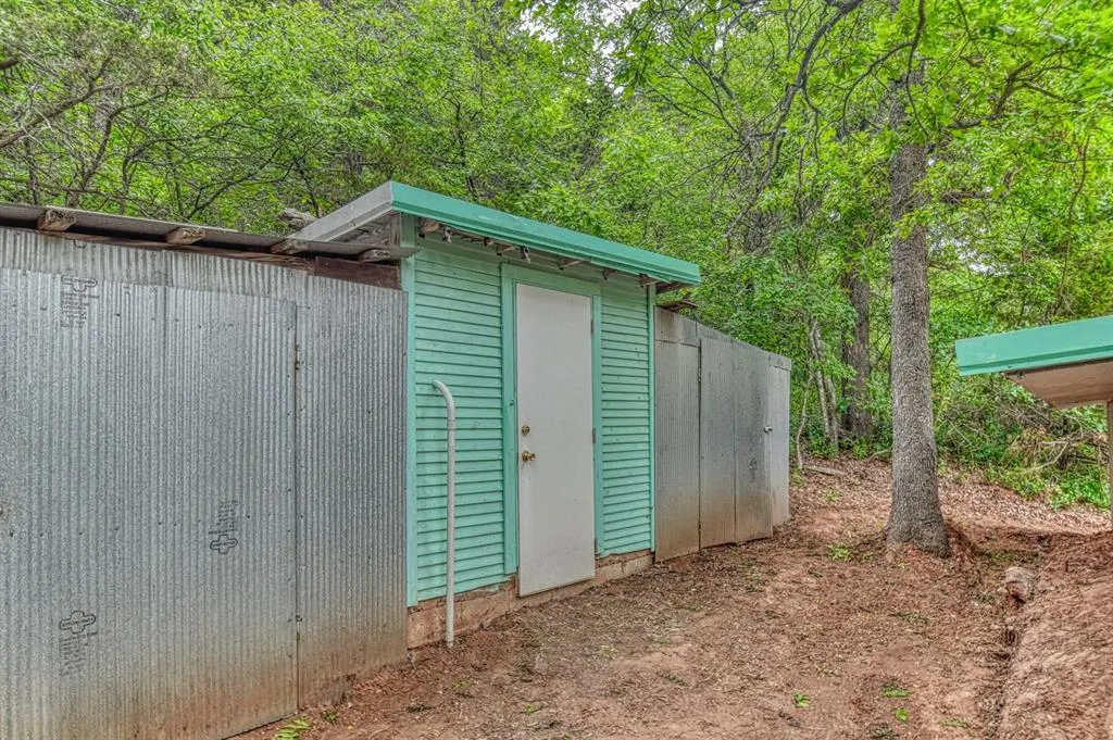 Photo 24 — 21214 E Third Street, Hinton, OK 73047