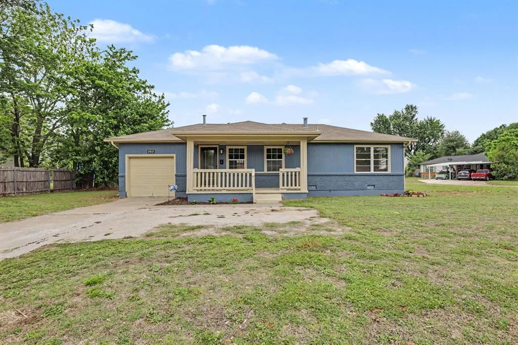 Front exterior — 2512 S Glenn Avenue, Del City, OK 73115