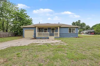Sold home at 2512 S Glenn Avenue