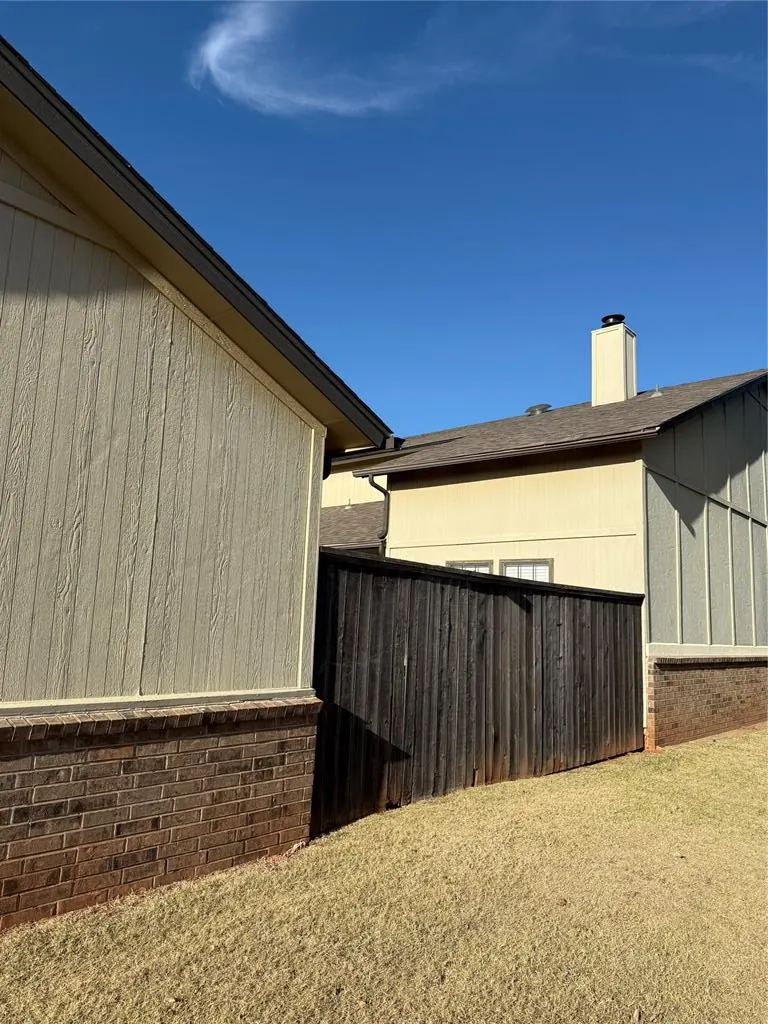 Photo 5 — 13813 Crossing Way West, Edmond, OK 73013