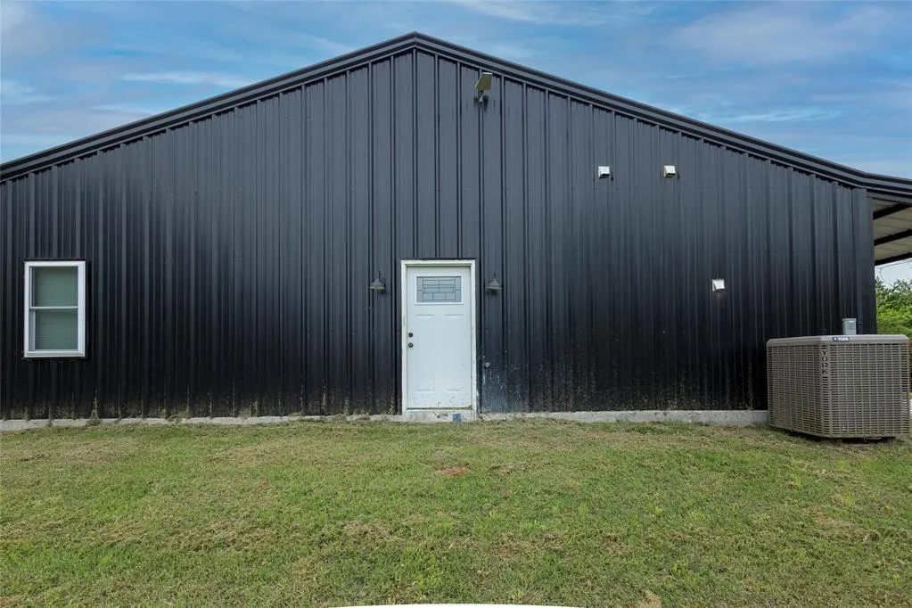 Photo 28 — 27093 County Road 1442 Road, Cement, OK 73017