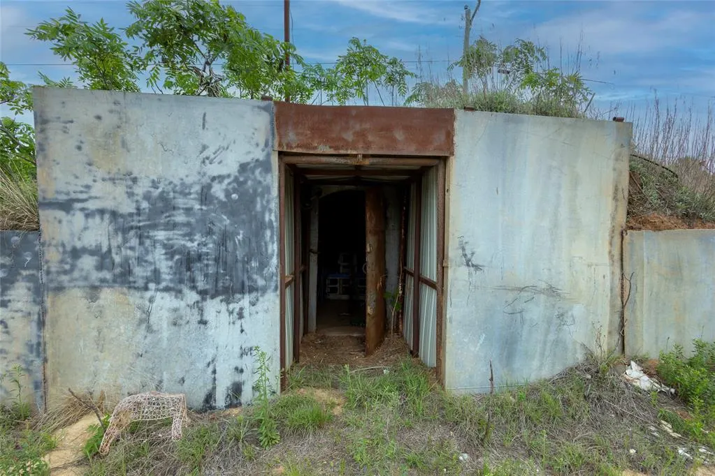 Photo 33 — 27093 County Road 1442 Road, Cement, OK 73017