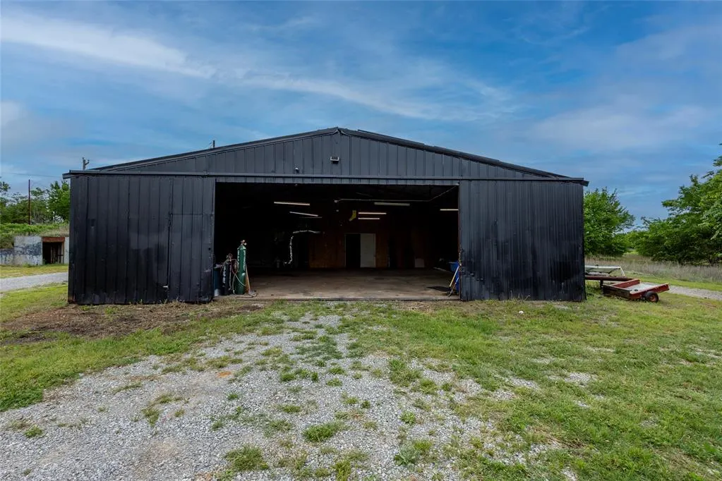 Photo 35 — 27093 County Road 1442 Road, Cement, OK 73017