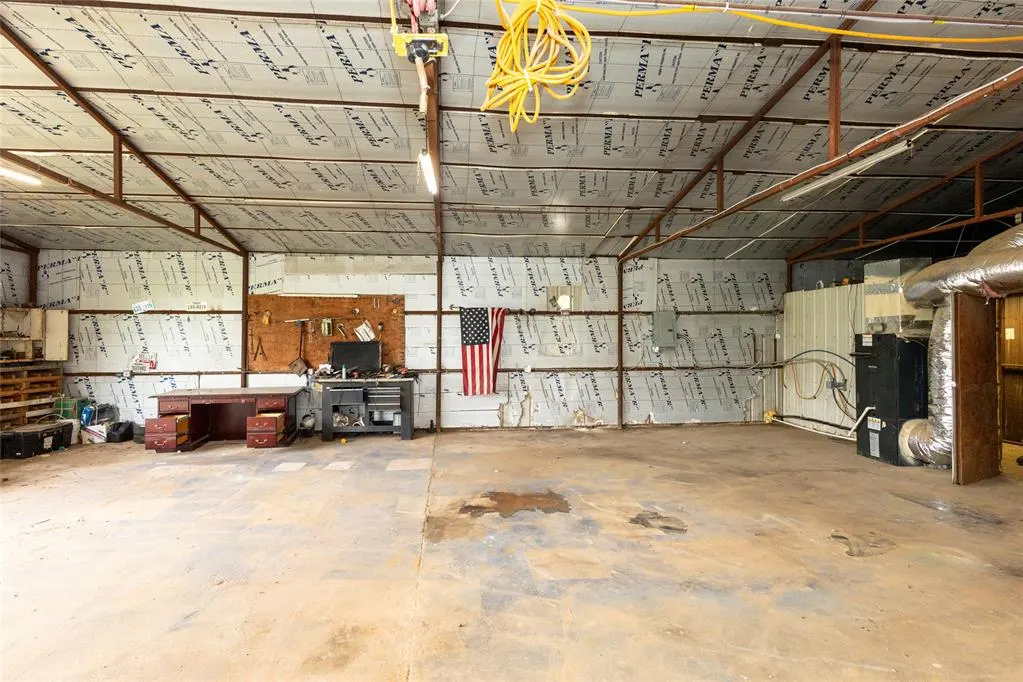 Photo 37 — 27093 County Road 1442 Road, Cement, OK 73017