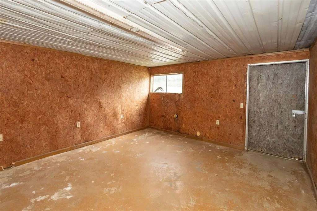 Photo 41 — 27093 County Road 1442 Road, Cement, OK 73017