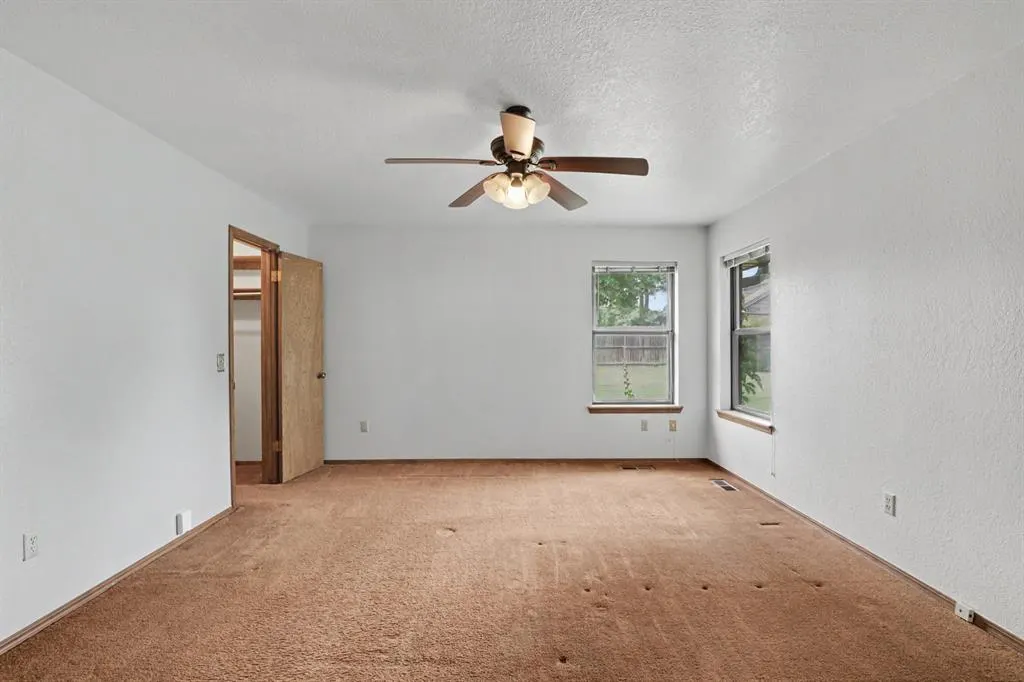 Photo 11 — 2409 Lytal Lane, Edmond, OK 73013