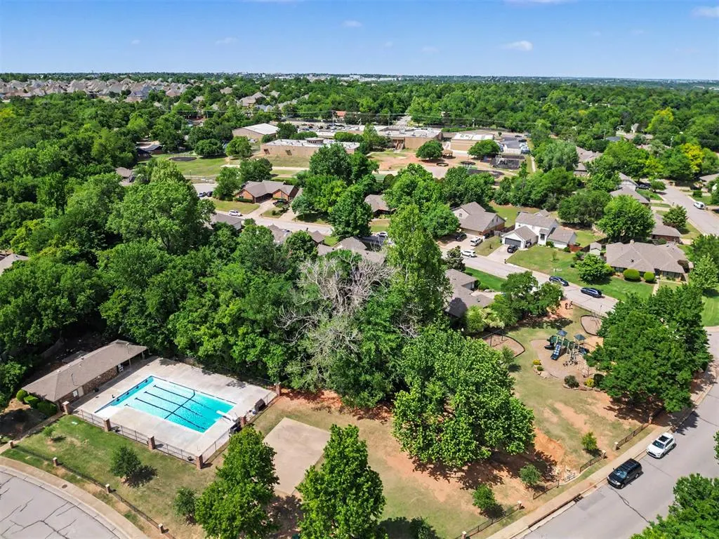 Photo 18 — 2409 Lytal Lane, Edmond, OK 73013