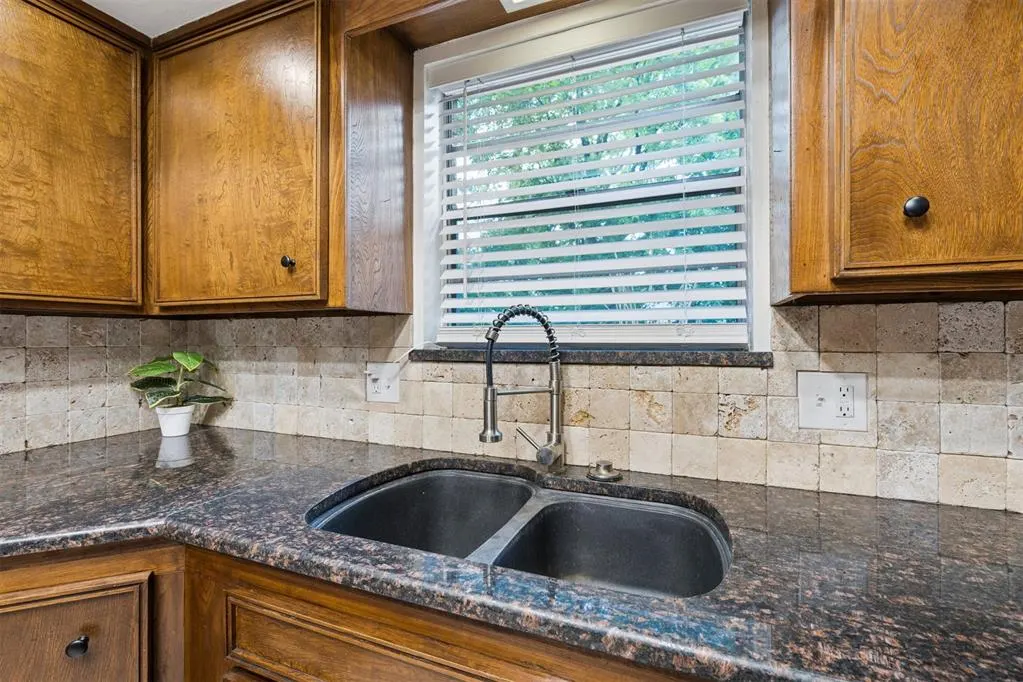 Photo 19 — 7616 Wegner Way, Oklahoma City, OK 73162