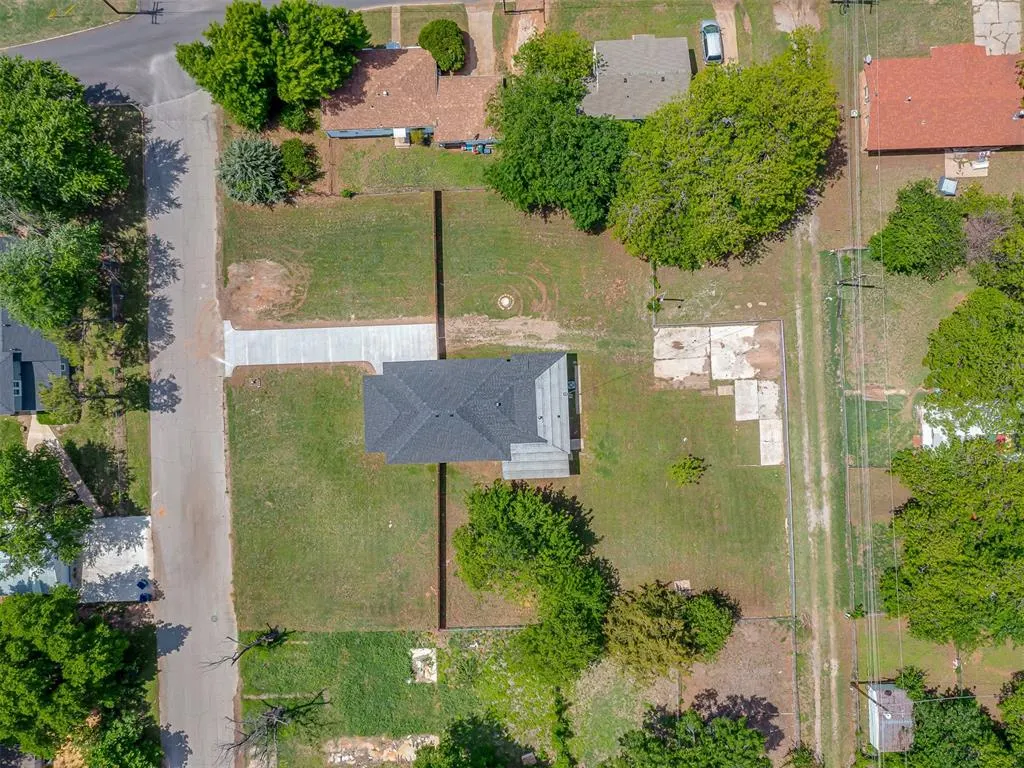 Photo 44 — 1624 W Idaho Avenue, Chickasha, OK 73018