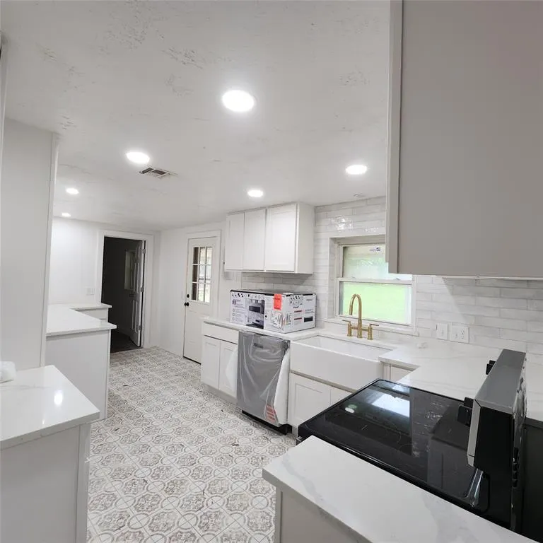 Photo 7 — 9300 NE 46th Street, Spencer, OK 73084