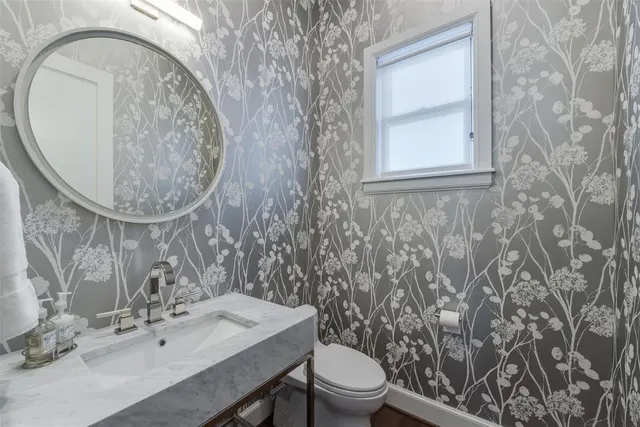 Photo 7 — 418 NE 2nd Street, Oklahoma City, OK 73104