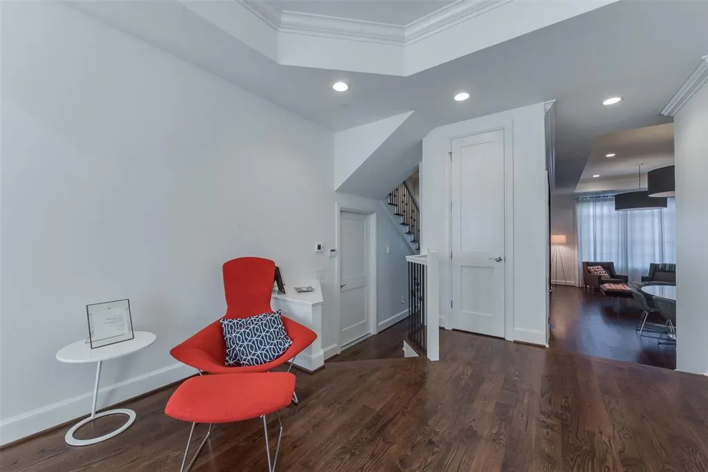 Photo 8 — 418 NE 2nd Street, Oklahoma City, OK 73104