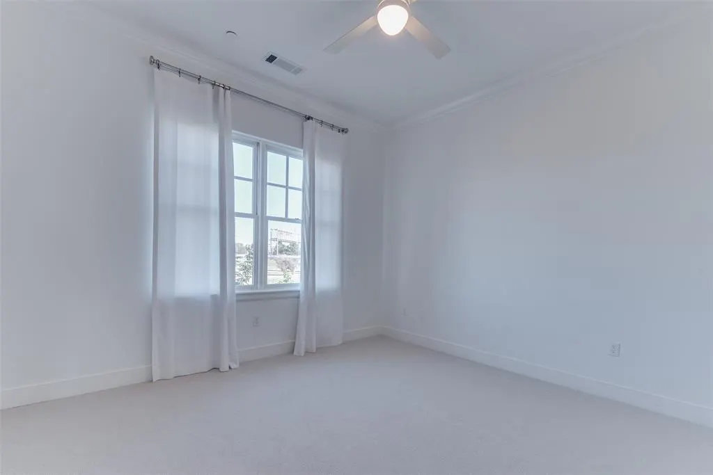 Photo 19 — 418 NE 2nd Street, Oklahoma City, OK 73104