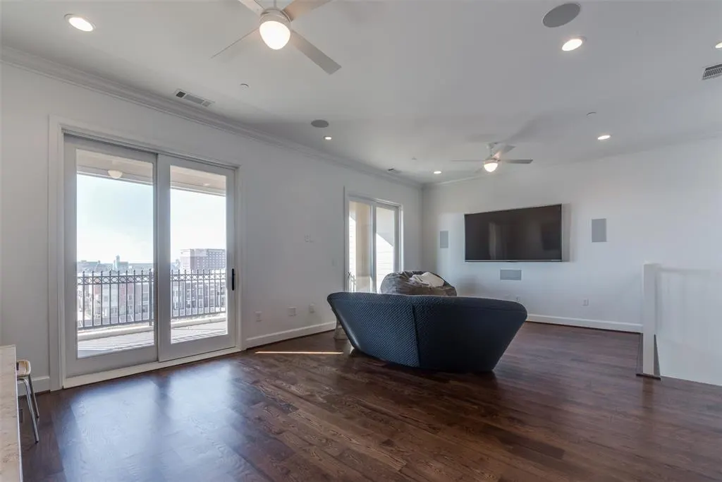 Photo 21 — 418 NE 2nd Street, Oklahoma City, OK 73104